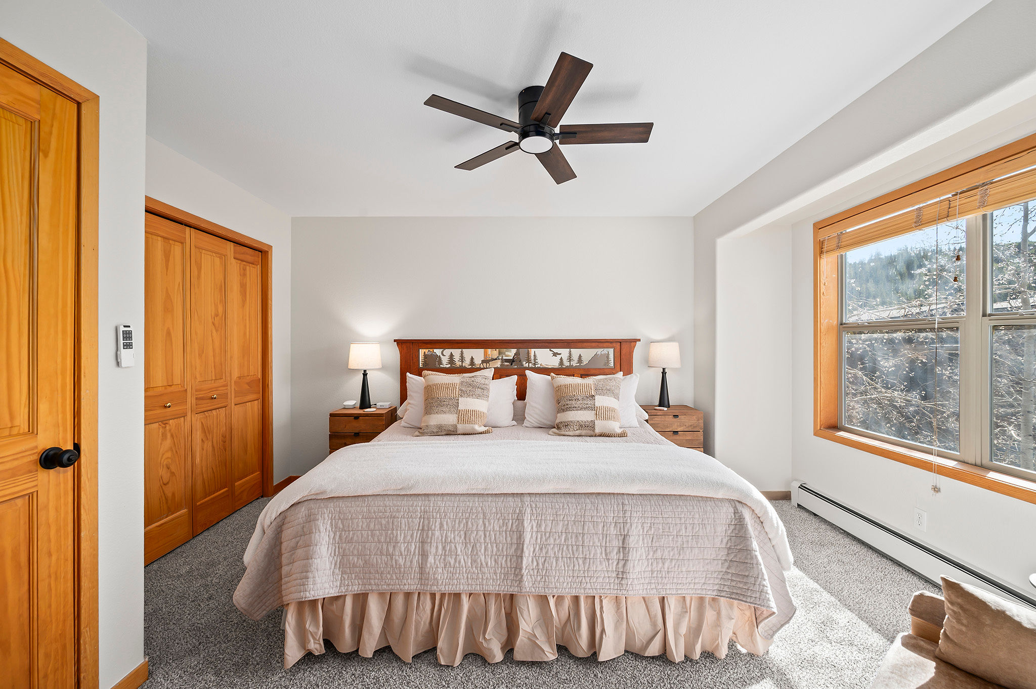 King bedroom at Sawmill Haus